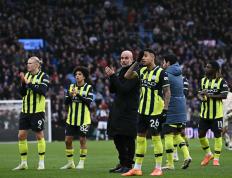 PG电子试玩官网-曼城翻盘加拿大，莱万统治全场