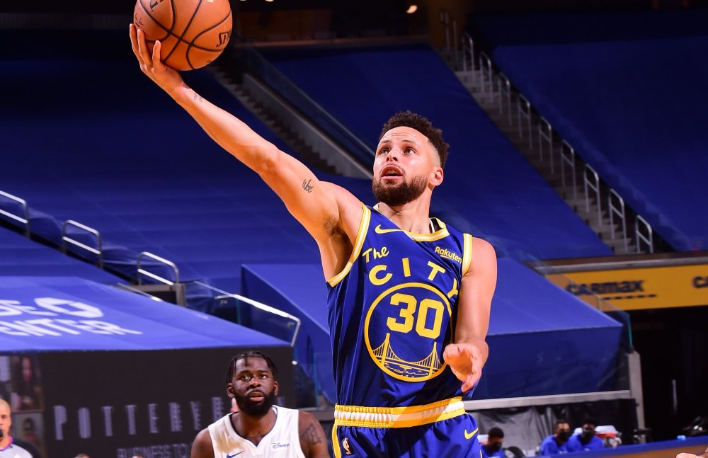 PG游戏官网登录入口-凯大仙寂寞无边，詹皇绝地复仇