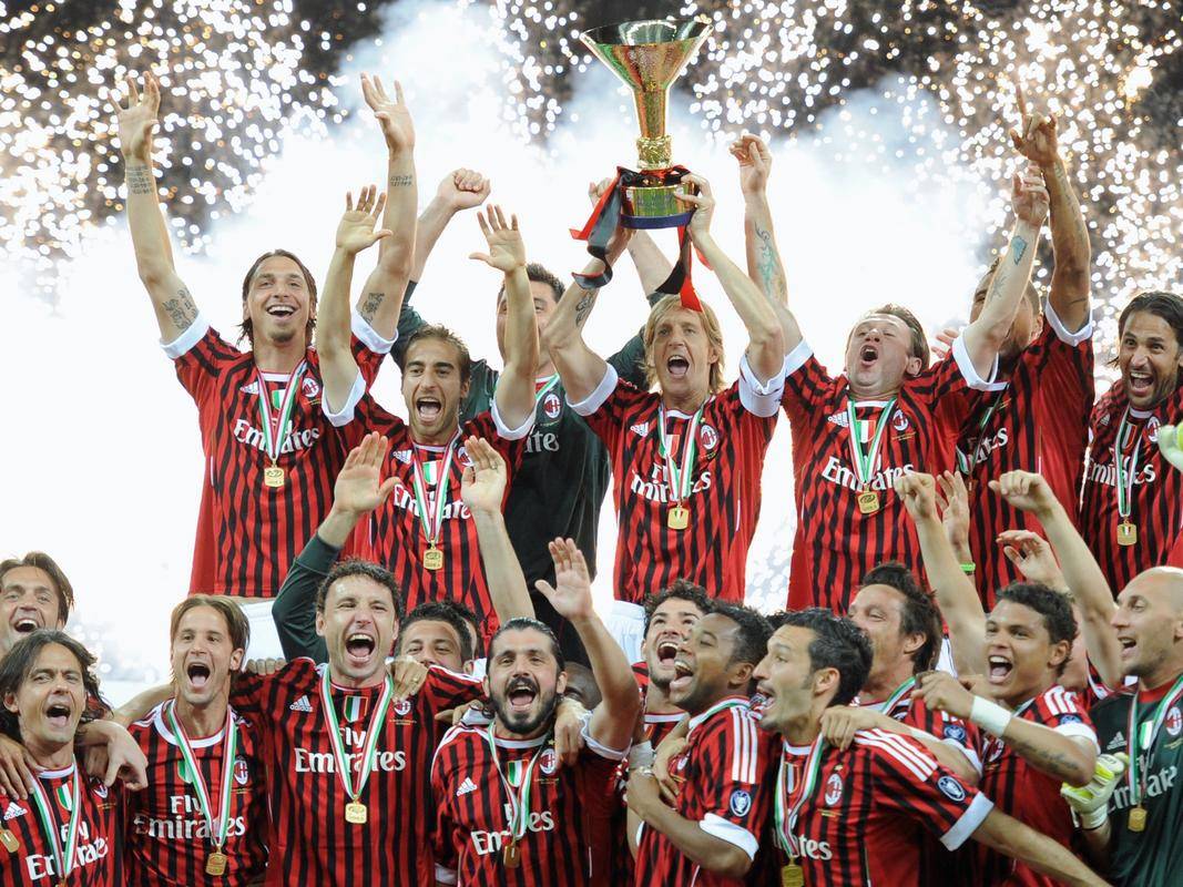 PG电子官网-AC米兰连胜赢得球迷信任,升至积分榜榜首的简单介绍